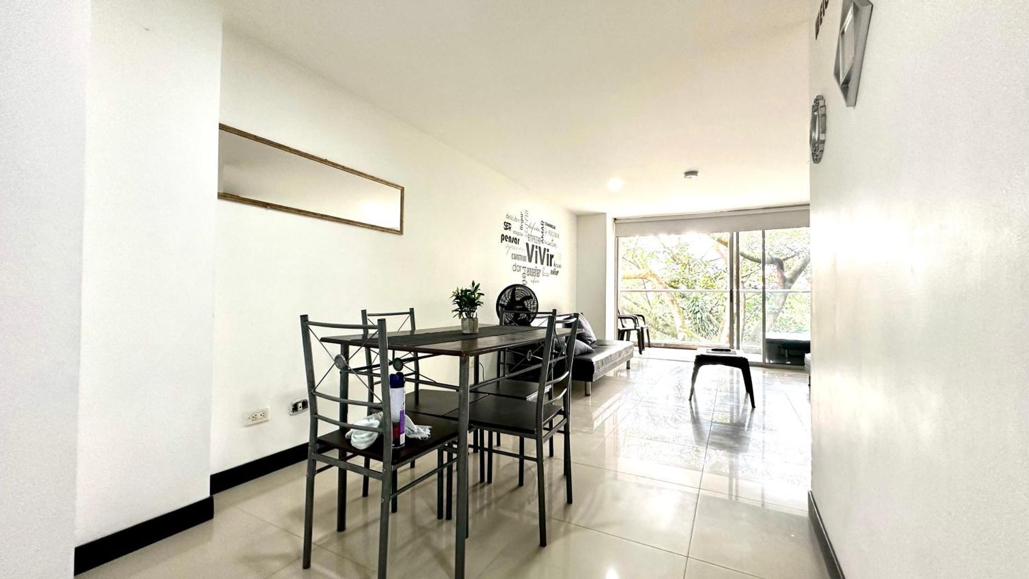 Apto Moderno En Laureles Medellin Exterior photo