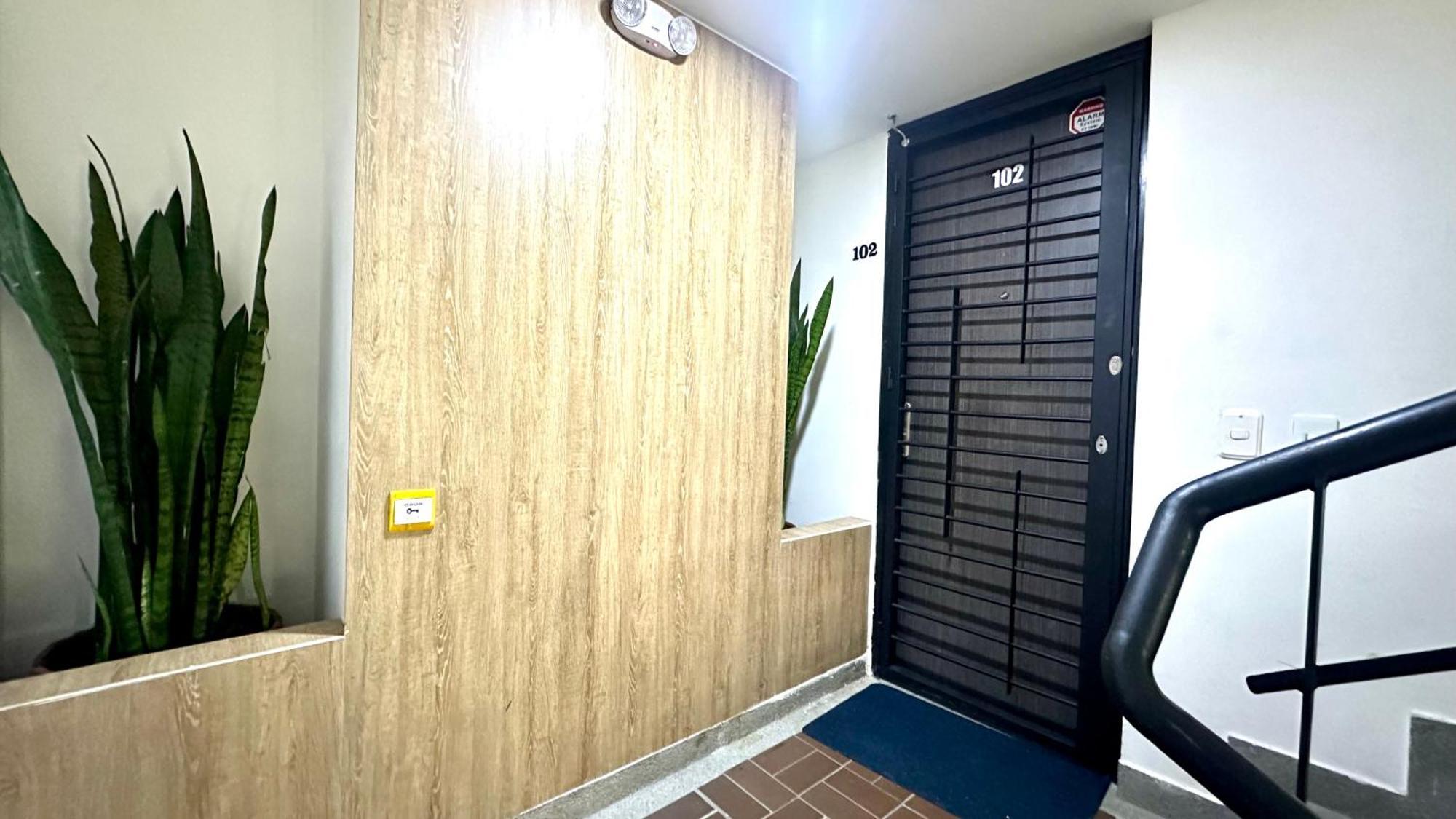 Apto Moderno En Laureles Medellin Exterior photo