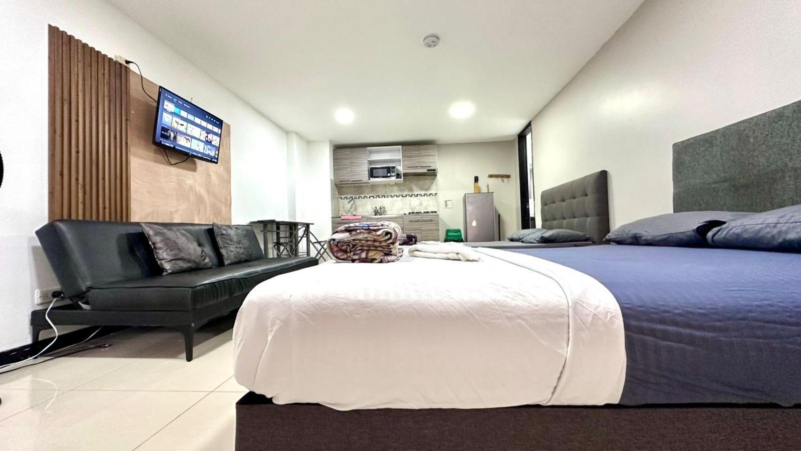 Apto Moderno En Laureles Medellin Exterior photo