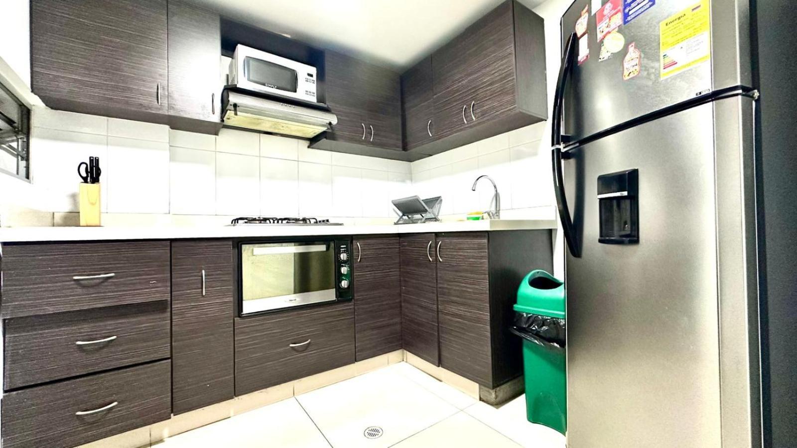 Apto Moderno En Laureles Medellin Exterior photo